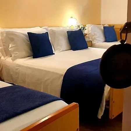 Club Szálloda 3*